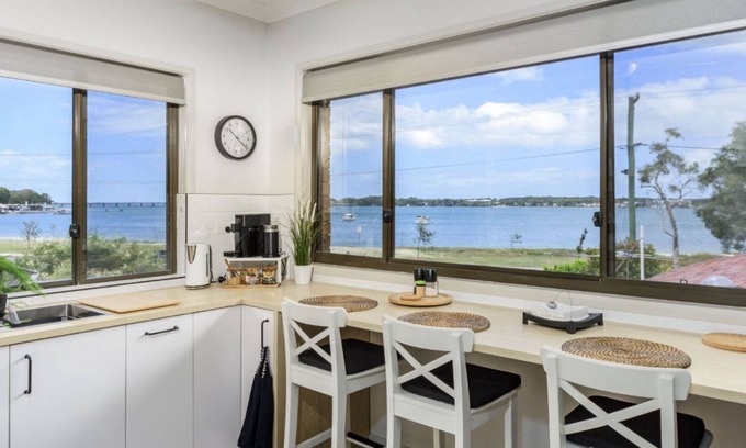 Bellara Apartment | Water Views From Your Window