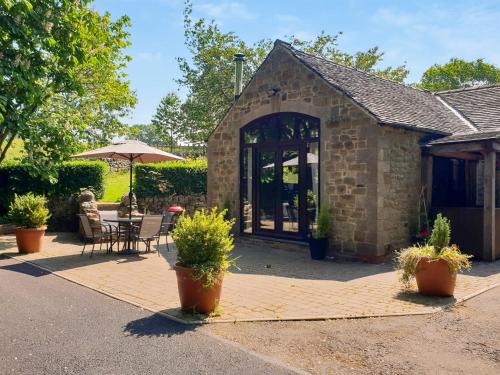 Tansley House | Waterfall Cottage