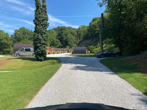 Abercwmboi House | Waterfall Pod 5 Pet Friendly