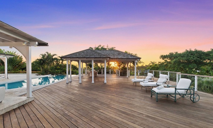 Westmoreland Villa | Waterfalls - 6 bed peaceful and secure luxury