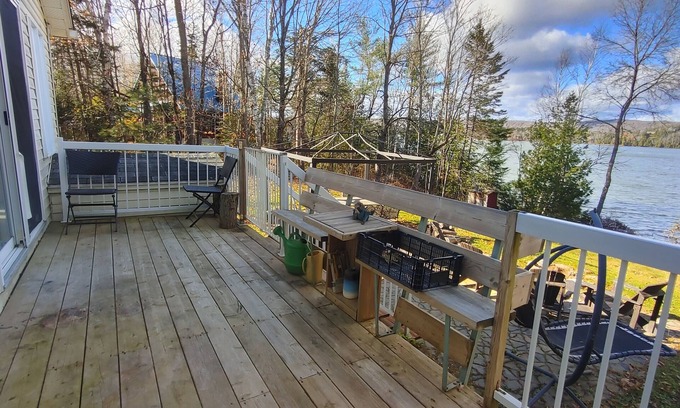 Mont-Tremblant House | Waterfront 3-bedroom Bunglow in Mont-tremblant