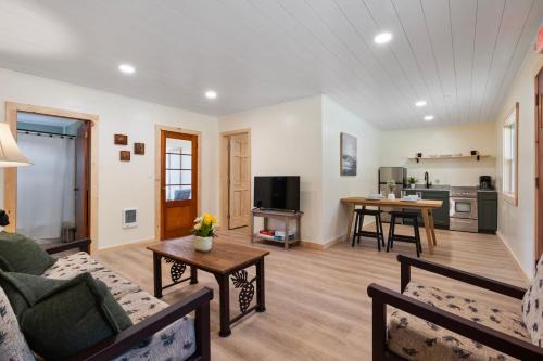 Holderness House | Waterfront 3 bed plus 3 bath on Squam (Suite 1)