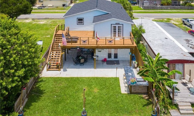 Vista Del Mar House | Waterfront 4BR 6+Crib 3BA+Study/Gm Rm Pool Kayak jetski