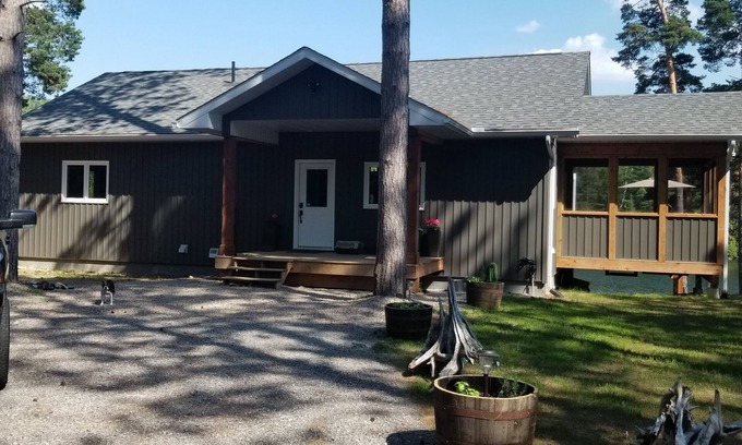 Highlands East Cottage | Waterfront Bliss: Your Serene Escape Awaits! Located in Wilberforce, Ontario