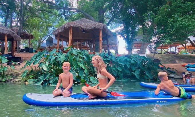 Sutherland Springs Cabin | Waterfront Cabin with Kayaking, Paddle boarding, Pool, Hot Tub & more! - RC2