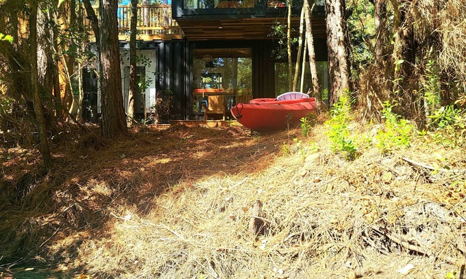 Waller House | Waterfront Container House