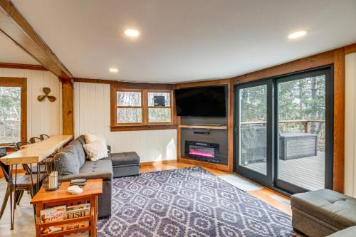 Duluth House | Waterfront Duluth Cabin with Deck and River View!