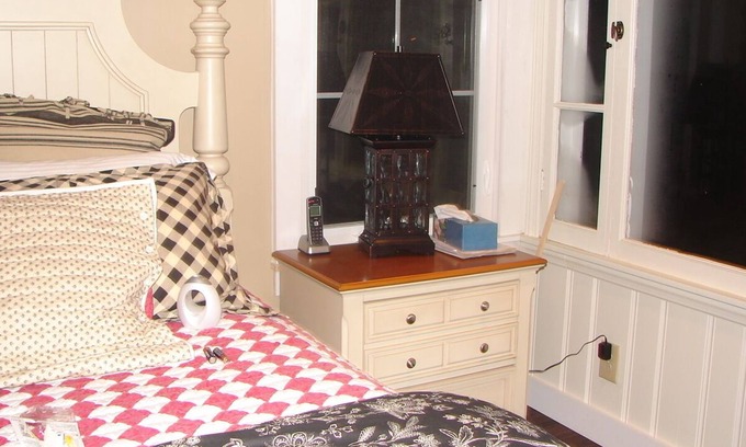 Westminster Cottage | Waterfront home 5 minutes from Mount Wachusett