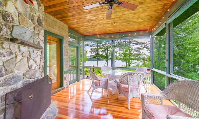 Belmont House | Waterfront Home - Mid Coast Maine near Camden and Belfast