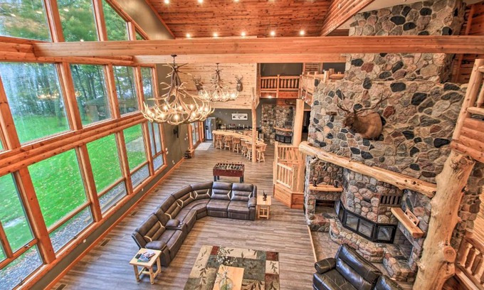 Isle House | Waterfront Lake Mille Lacs Lodge with Deck and Grill!