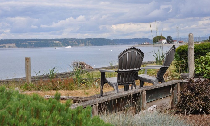 Hansville House | Waterfront - Low bank sandy beach.walk to the Point No Point Lighthouse