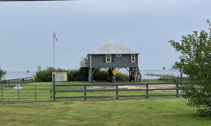 Lakeview Jefferson County Cottage | Waterfront! Private Pier! Reel Relaxing, Real Fun On Sabine Lake