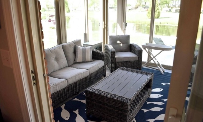Warsaw House | Waterfront Property newly remodeled