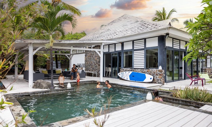 La Saline Les Bains Villa | Waterfront Villa Taïka