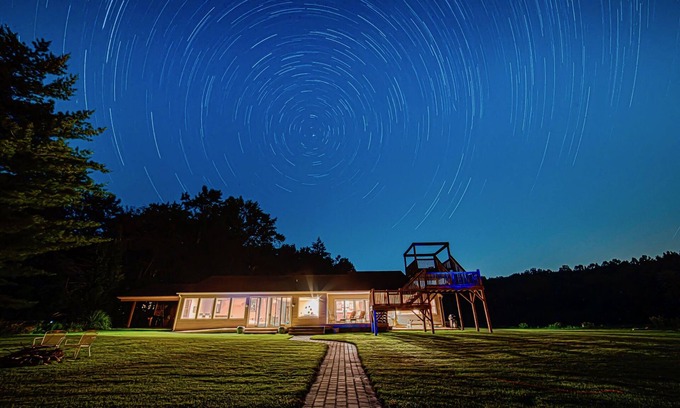 Elkton House | Waterfront Retreat for Weekends and More!