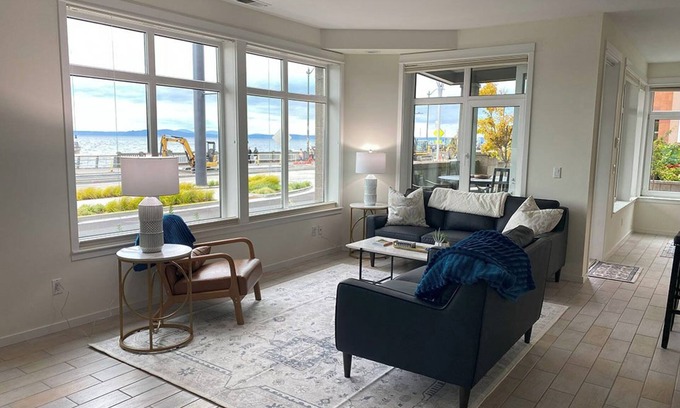 Downtown Seattle Condo | "Waterfront SeaTown Suite", 2 bedrooms, 2 baths with amenities and views galore!