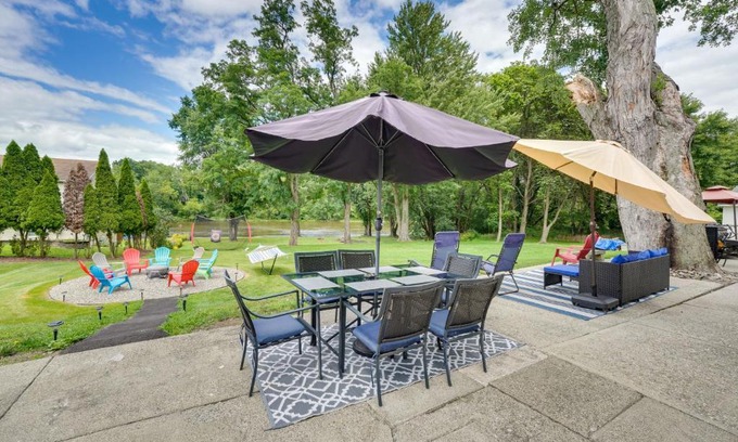 Wallkill House | Waterfront Wallkill Duplex Home with Fire Pits!