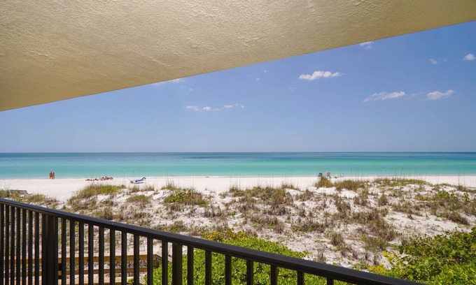 Holmes Beach Condo | Waters Edge 110N by Duncan Real Estate