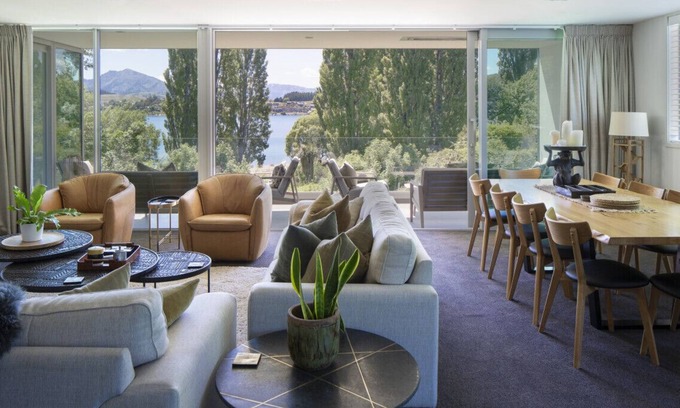 Wanaka House | Waters Edge - Hosted by NZSIR Luxury Rental Homes