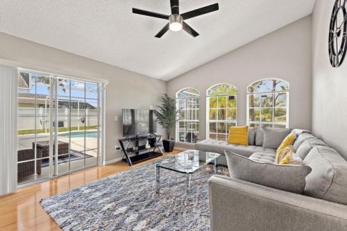 Sunridge Woods Villa | Waterview 3 bed in Sunridge Woods villa