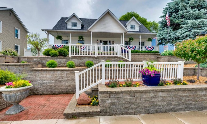 Waverly House | Waverly Vacation Rental with Game Room and Patio!