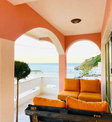 Gjerana Apartment | Waveside View