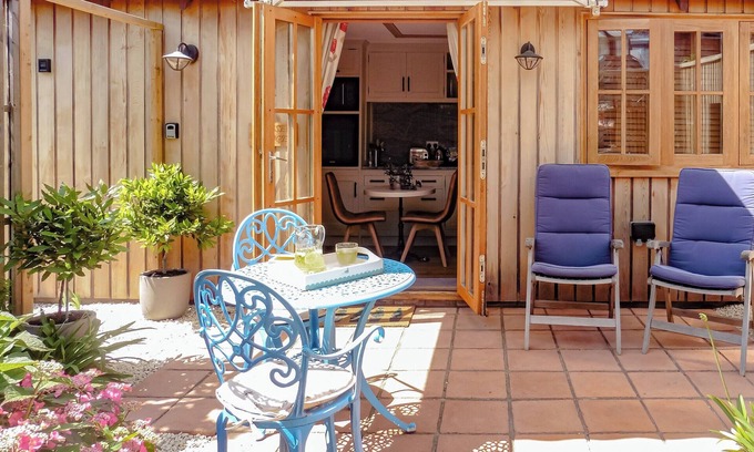 New Forest District Cottage | We love this luxurious, romantic holiday home.