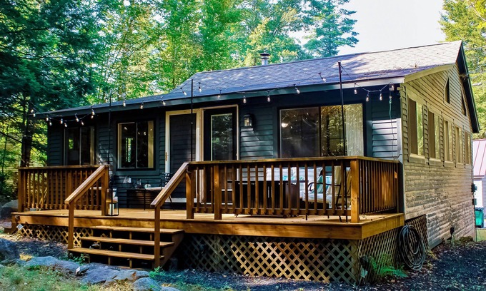 Franklin House | Webster Lake Gateway