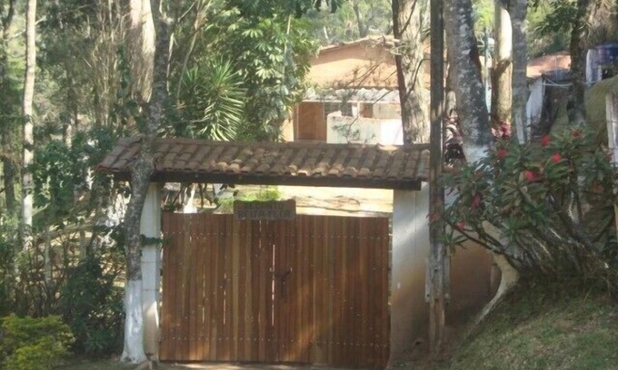 Mairipora House | Weekend = R$ 1,380.00, fireplace, heated pool and small pet for up to 12 people