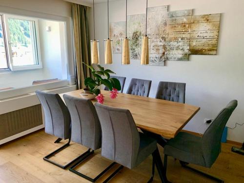 Davos-Platz Apartment | WEF DAVOS PLATZ Centre 3,5 Apartment with Garage