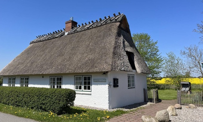 Rabenholz House | Weiße Kate Gut Priesholz