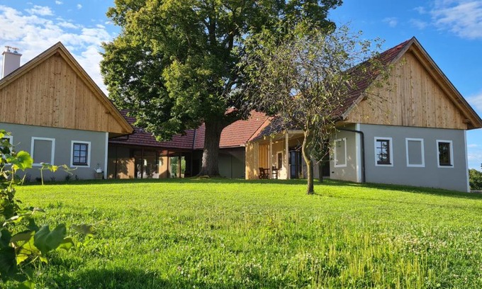 Neuhaus am Klausenbach Apartment | WEIN DOMIZIL Zieger