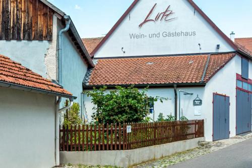 Iphofen House | Wein- und Gästehaus Lutz