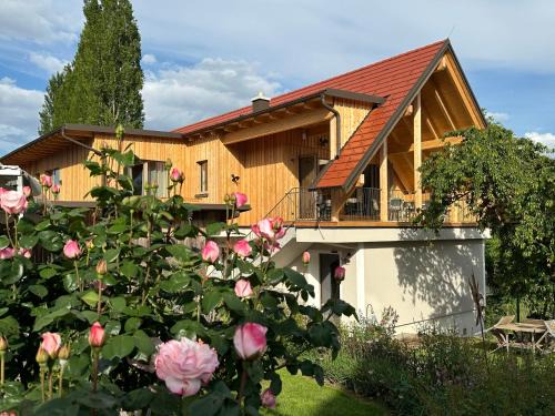 Gundersdorf Bed & Breakfast | Weinquartier - Weinrebenblick Kleindienst
