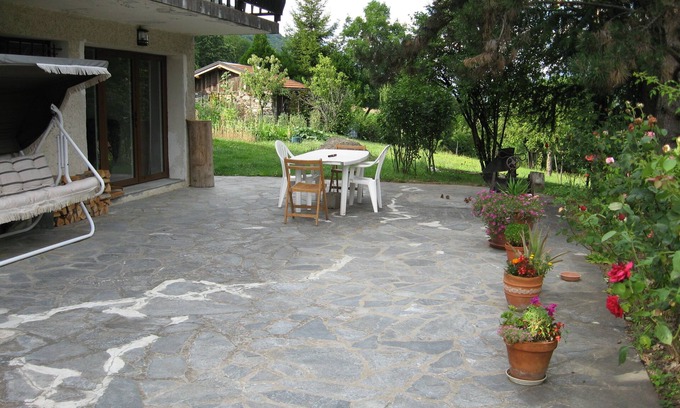 La Rochette Apartment | Welcome. Appt full foot with terrace