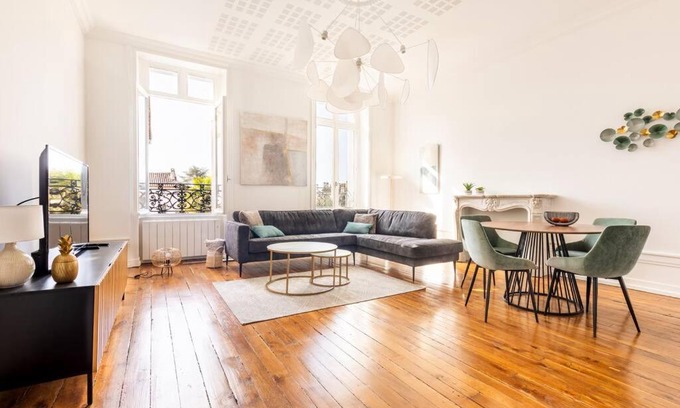 Angouleme Apartment | Welcome