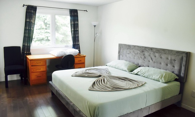 Brampton House | Welcome Home! WOW! Welcome home to this spacious and serene, comfy space for all