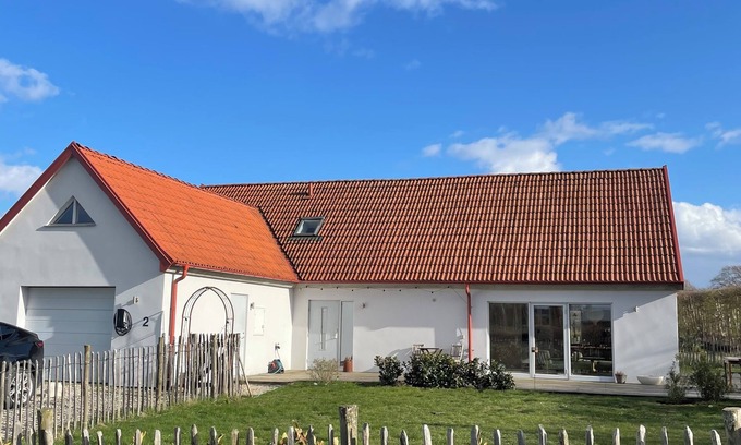 Listarum Villa | Welcome to a charming house on Österlen near beautiful nature, golf and sea!