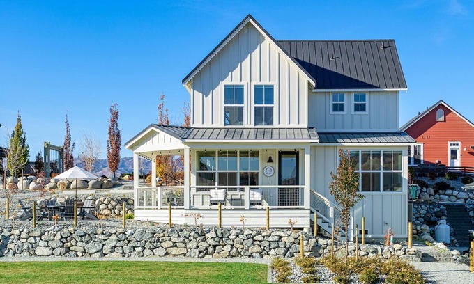 Chelan House | Welcome to Big Sky at Lake Chelan