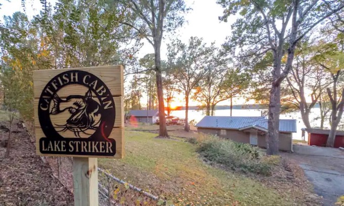 Laneville Cabin | Welcome to Catfish Cabin!