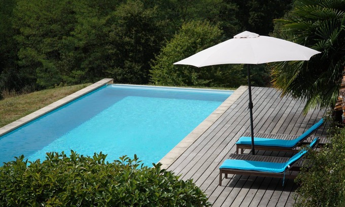 Bergerac House | Welcome to "LA MAISON OCRE" Between the prestigious vineyards of Bergerac, "LA MAISON OCRE" has much to offer…