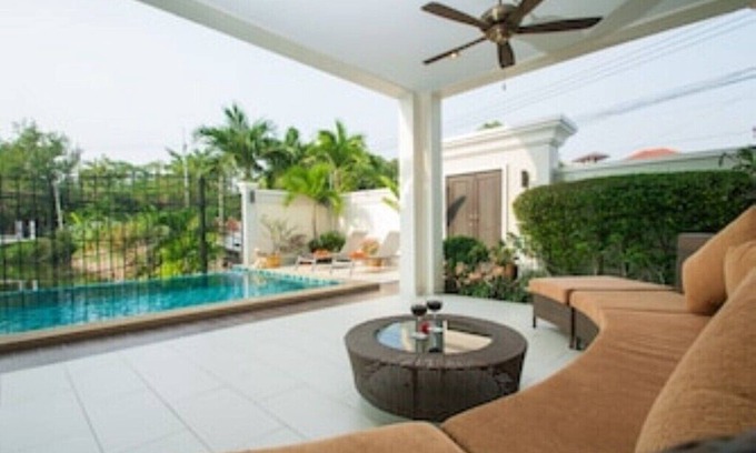 South Pattaya Villa | Welcome to our beautiful villa with private pool