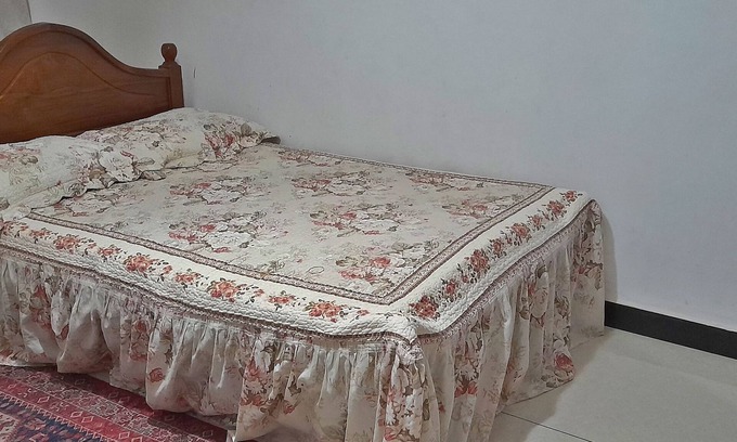 Rathmalana House | Welcome to our charming homestay,