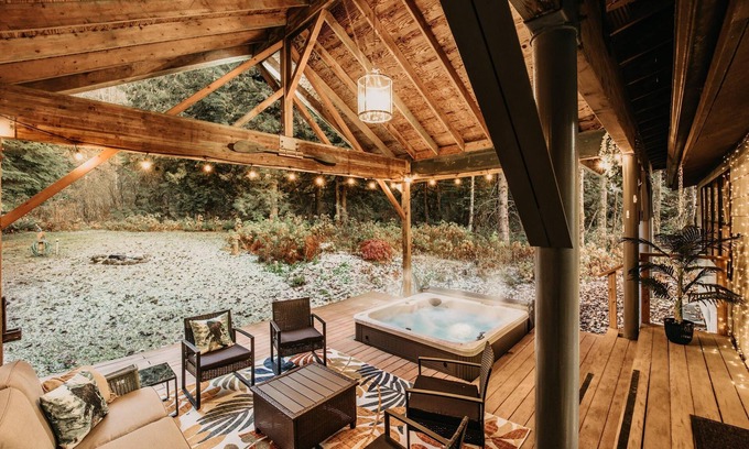 Maple Falls Cabin | Welcome to The Baker House Retreat - The Ranch House and The Bunk House