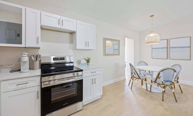 Cocoa Beach Apartment | Welcome to The Drift – Your Laid-Back Beach Escape in Cocoa Beach!
