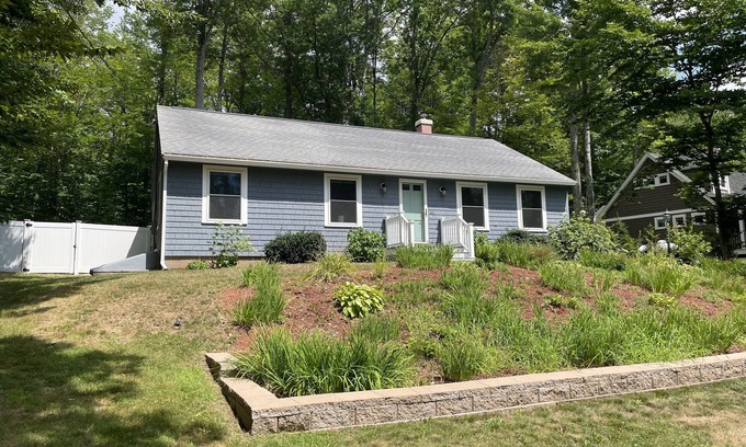 Wolfeboro House | Welcome to Wolfeboro! Enjoy staying in the Oldest Summer Resort In America!