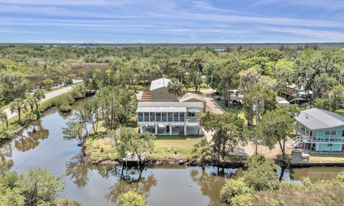 Crystal River House | Welcome to your peaceful oasis, TheeNest, a hidden paradise