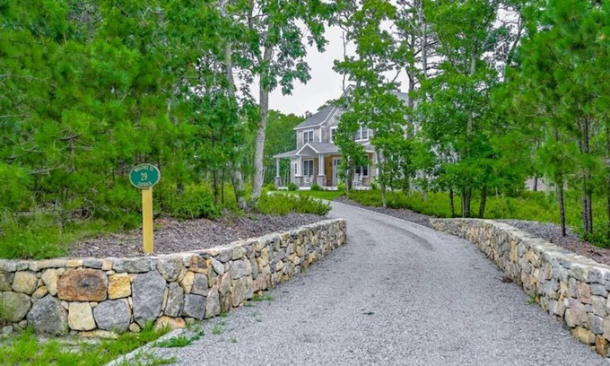Lagoon Heights House | Welcome to your perfect island retreat nestled in a private Oak bluffs Enclave