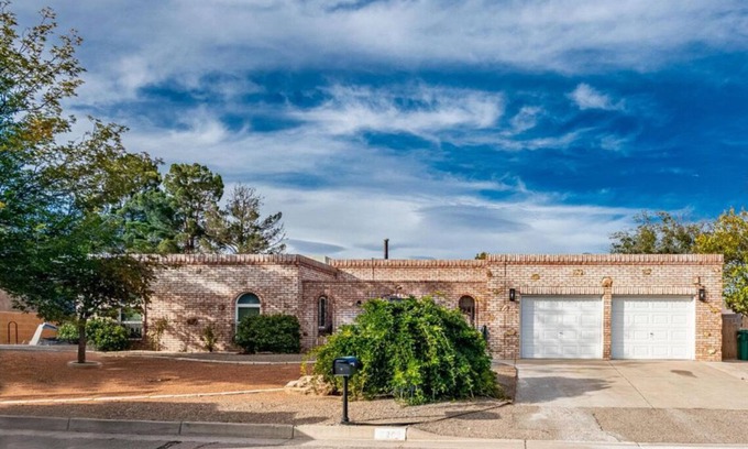 Rio Rancho House | Welcoming 2-bedroom house with AC in Rio Rancho