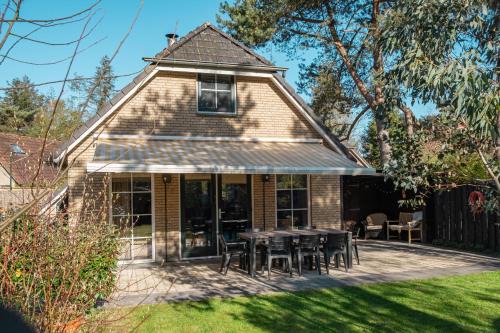 Lunteren House | Welkom in ons huisje in het bos met prive sauna